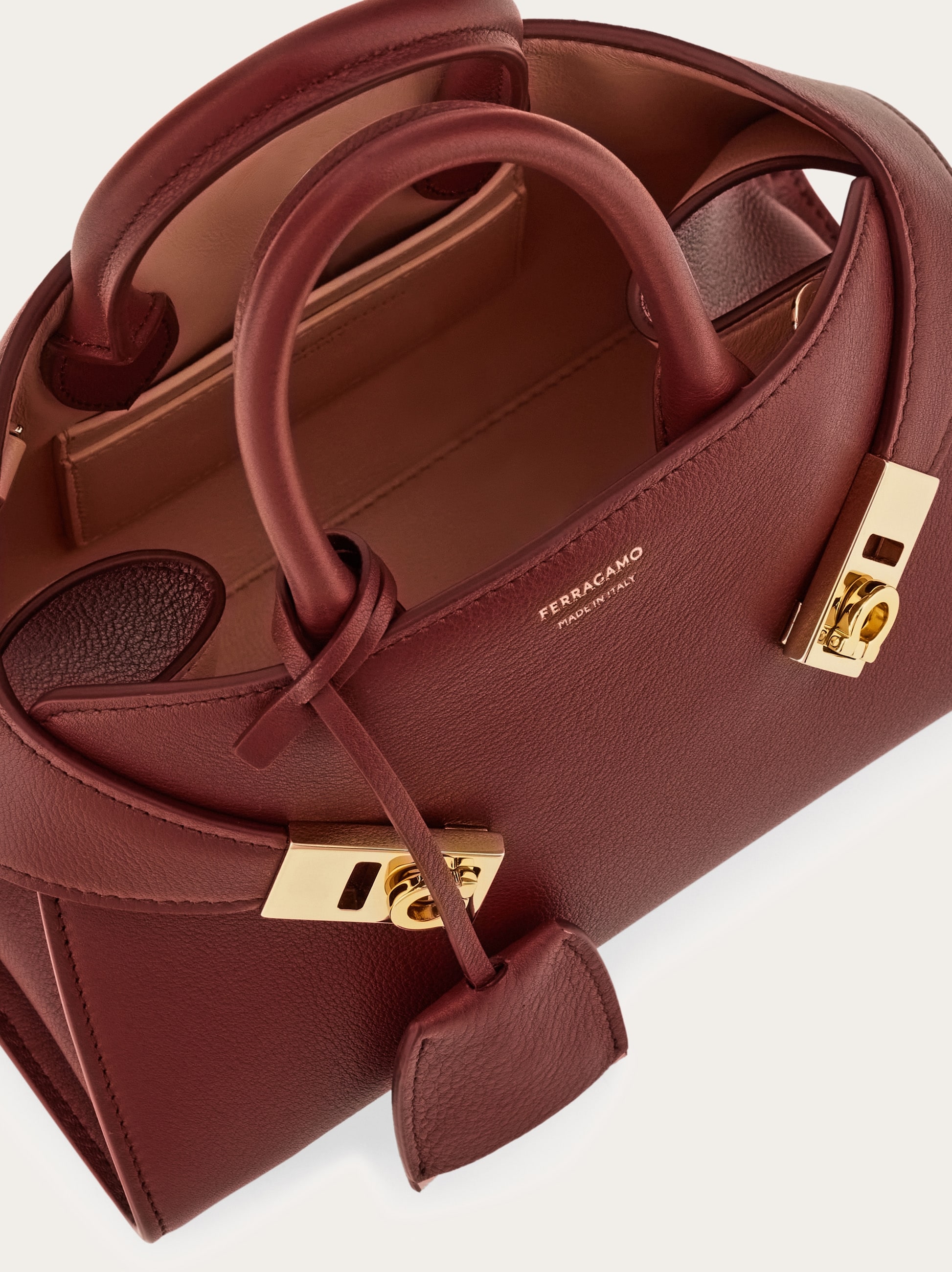Hug バイカラー ハンドバッグ (XS) - ウィメンズ | Ferragamo