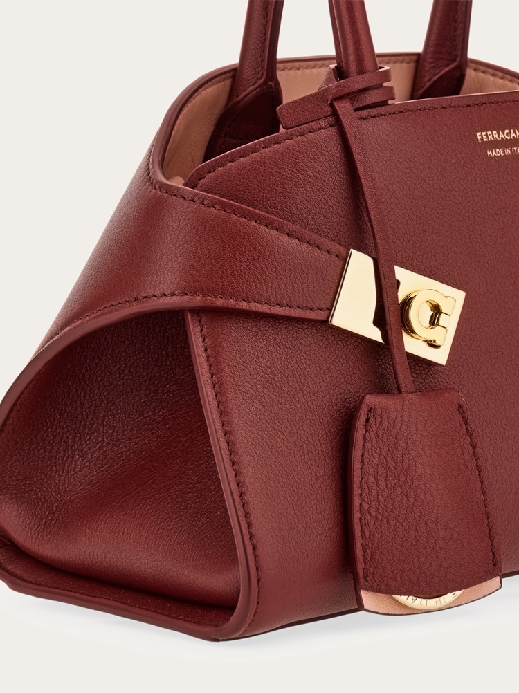 Hug バイカラー ハンドバッグ (XS) Gallery image 8