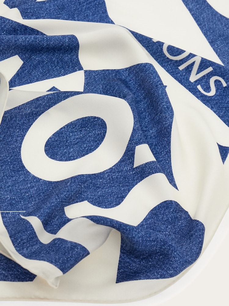 Venna logo handkerchief top Gallery image 4