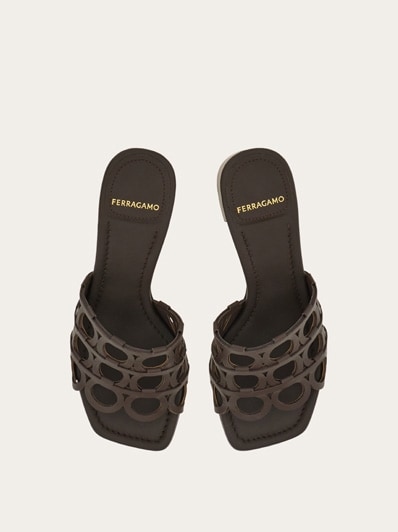 Salvatore Ferragamo レディース スタンド長袖ニット ブラウン系 サイズ：M [jgg] Salvatore Ferragamo - 美品 サルヴァトーレ フェラガモ