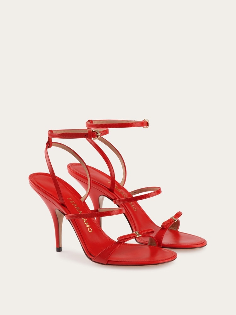 Strappy sandal with mini bow Gallery image 2