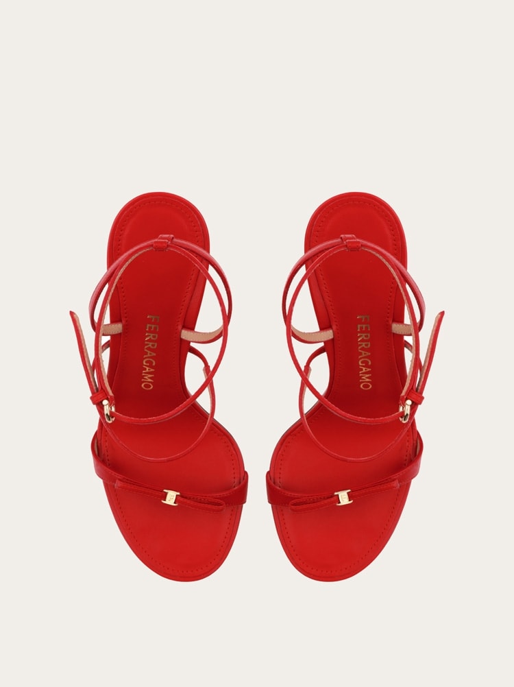 Strappy sandal with mini bow Gallery image 3