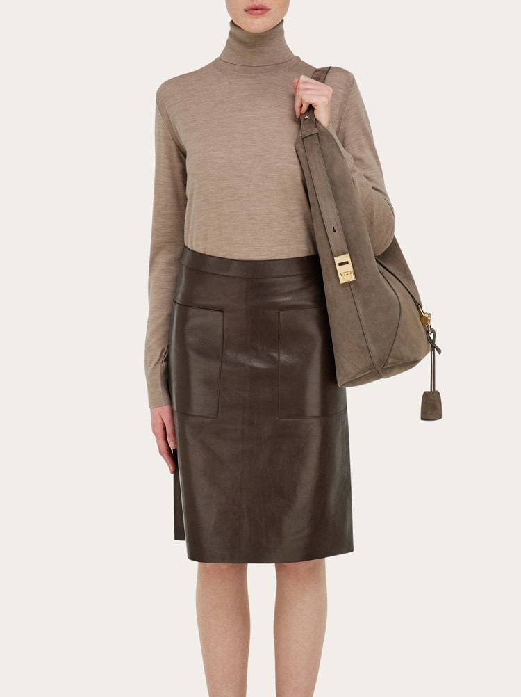 Borsa hobo V-shaped (L) Gallery image 3
