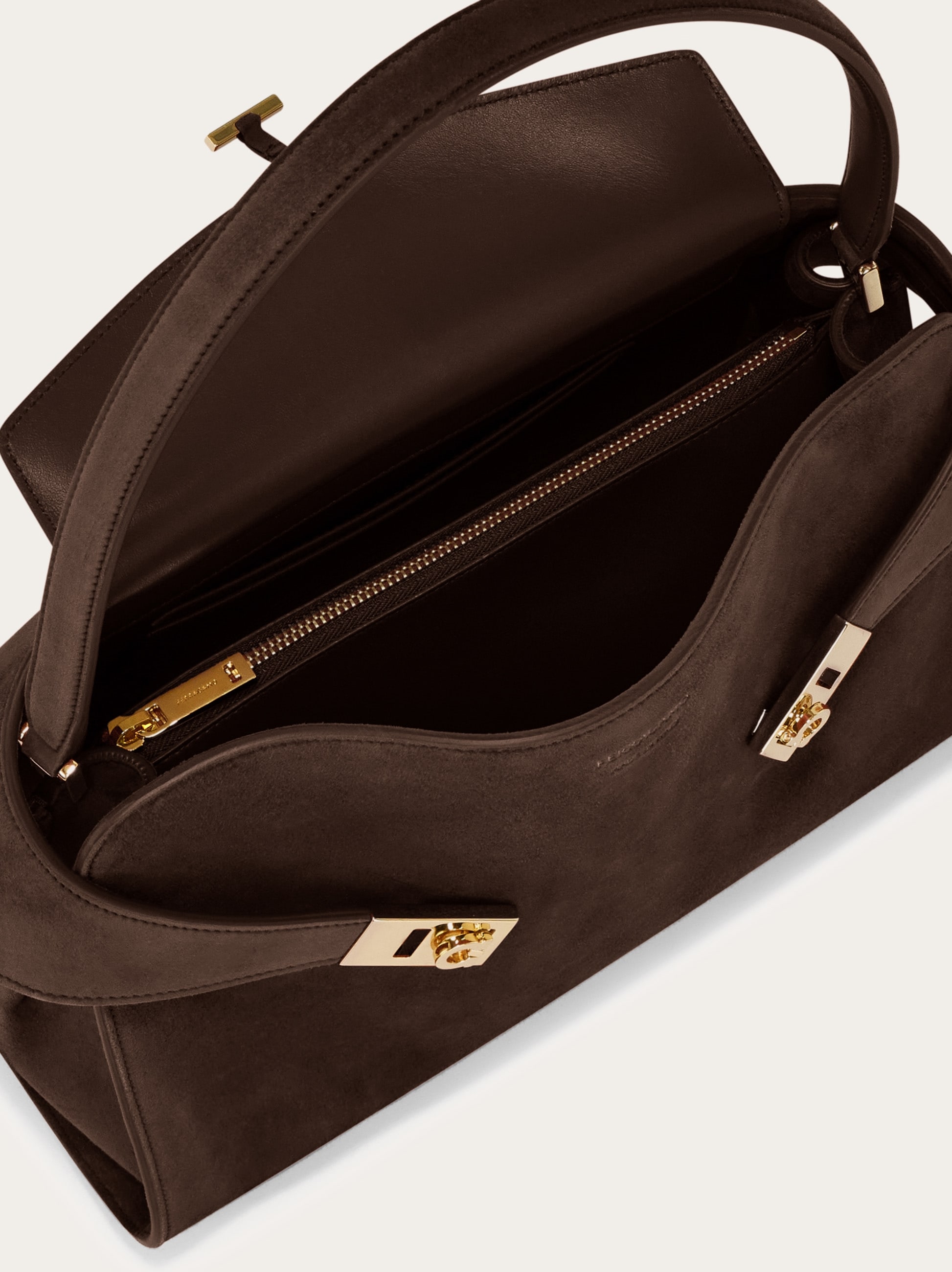 Hug Soft shoulder bag (M) - Women | Ferragamo
