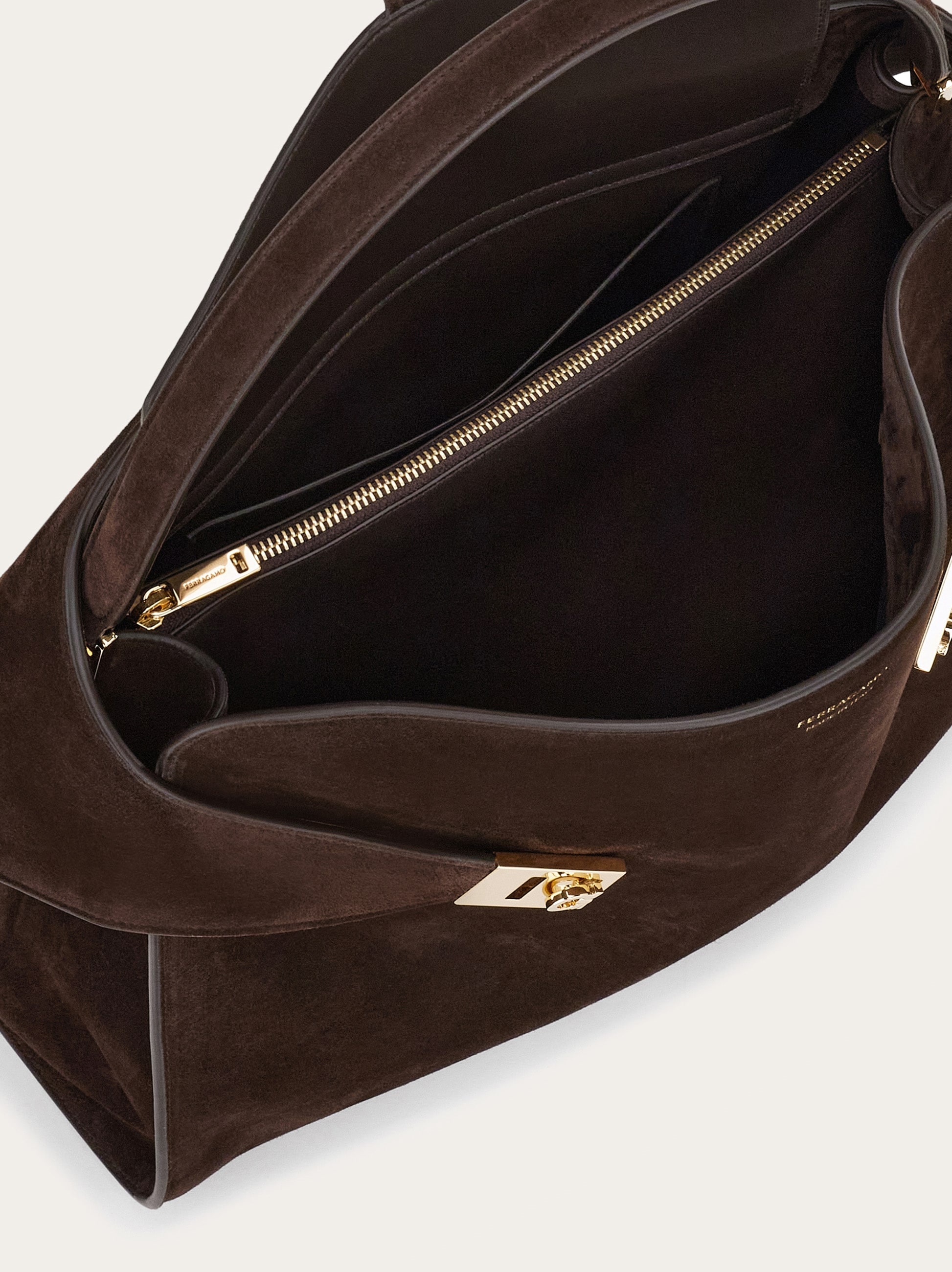 Hug soft shoulder bag (L) - Women | Ferragamo