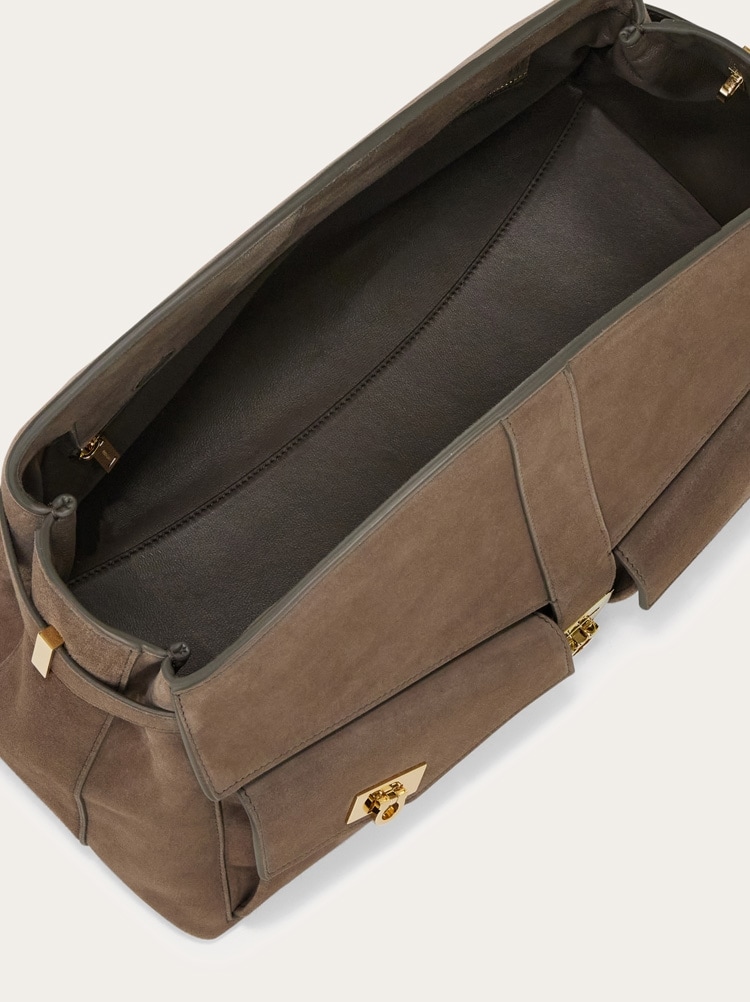 Multipocket Hug crossbody bag Gallery image 6