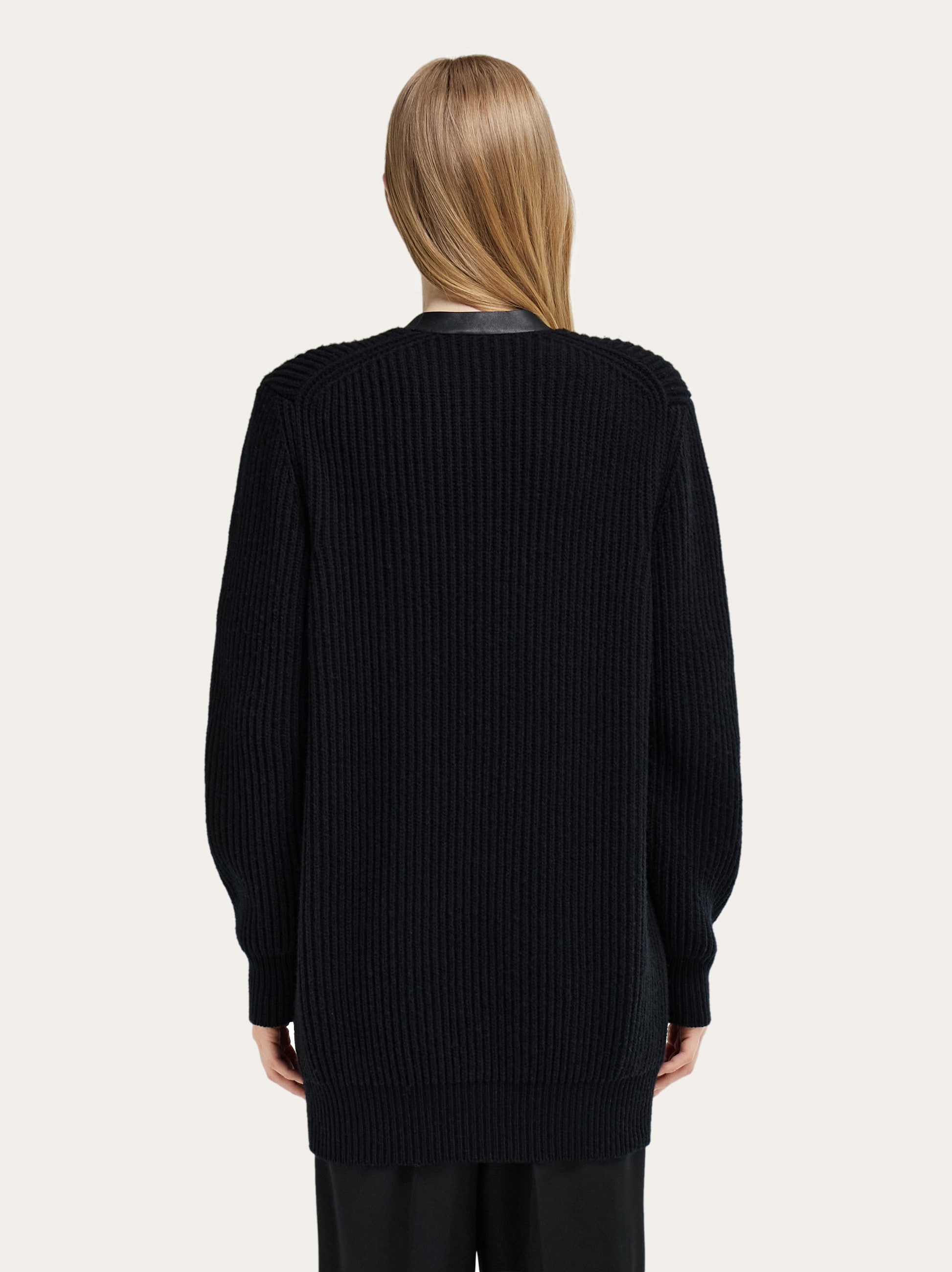 フェラガモ　ブラックカーディガン ロングカーディガン - ウィメンズ | Ferragamo