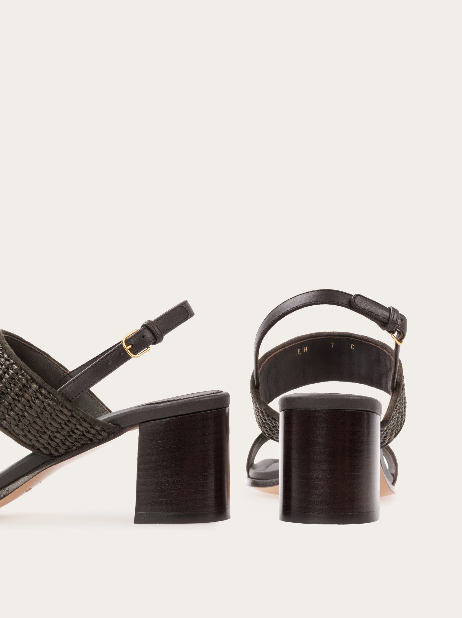 【送料&関税込】Ferragamo Gancini-buckle Square-toe Sandals Amazon.com | Salvatore Ferragamo Women's 55mm Gancini-buckle