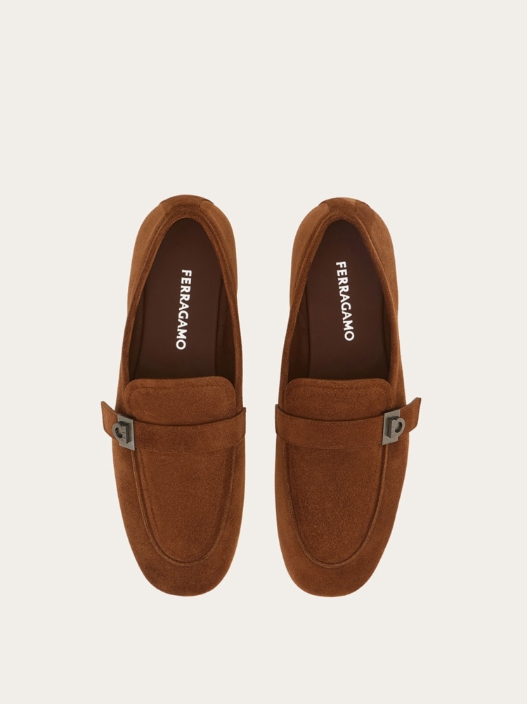 Hug buckle loafer Gallery image 3