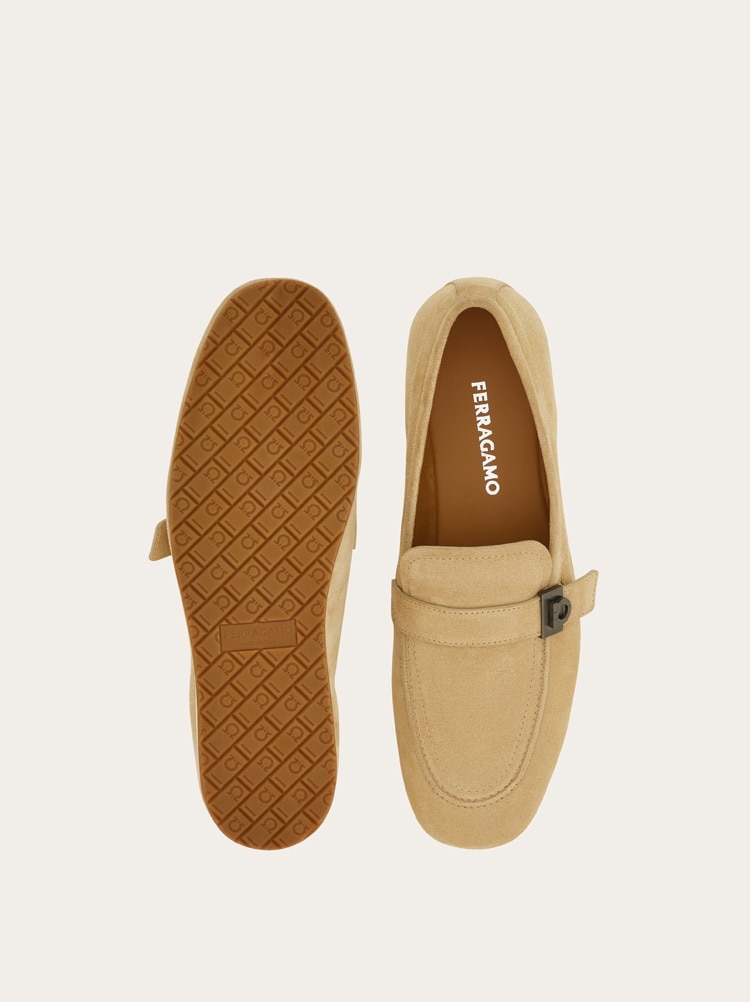 Hug buckle loafer Gallery image 5
