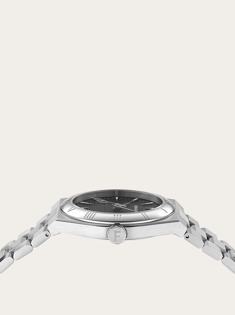 Vega Upper East  Watch Gallery image 3