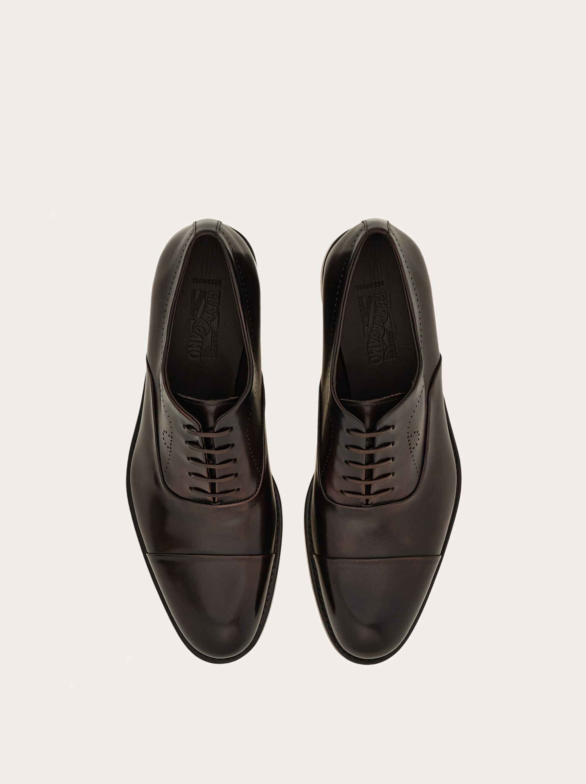 Tramezza Oxford with toe cap - Men | Ferragamo