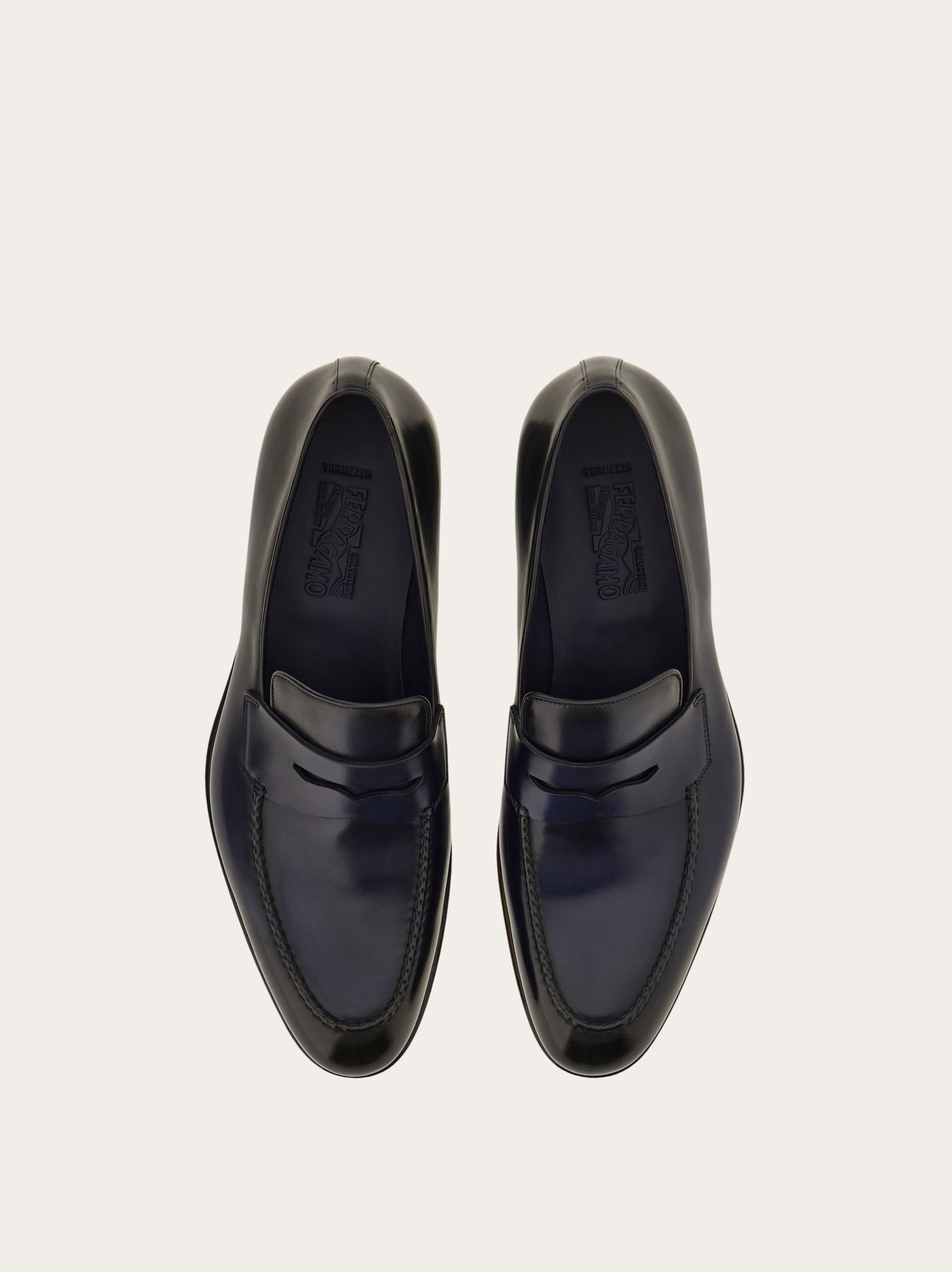 美品SalvatoreFerragamoストレートチップTRAMEZZA65EE Tramezza penny loafer - Men | Ferragamo