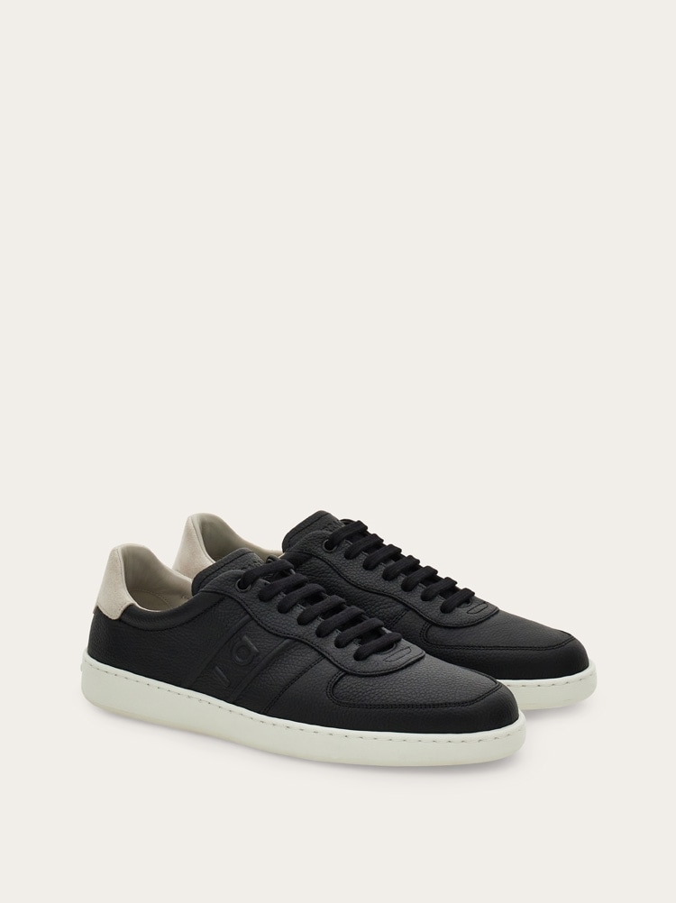 Low-top sneaker Gallery image 2