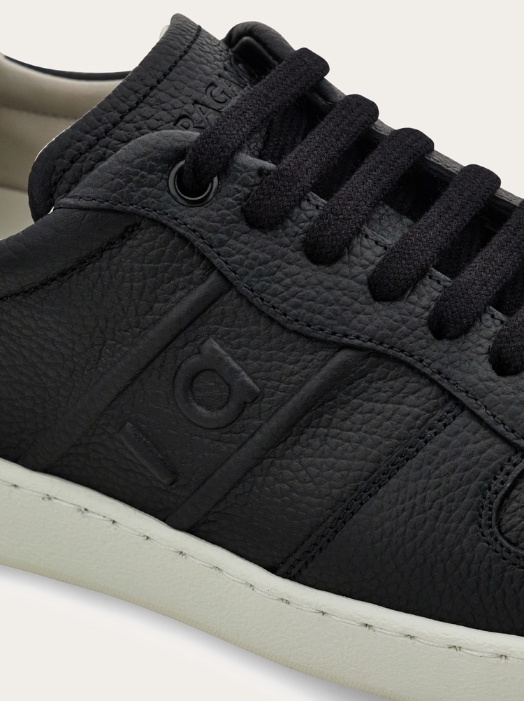 Low-top sneaker Gallery image 6