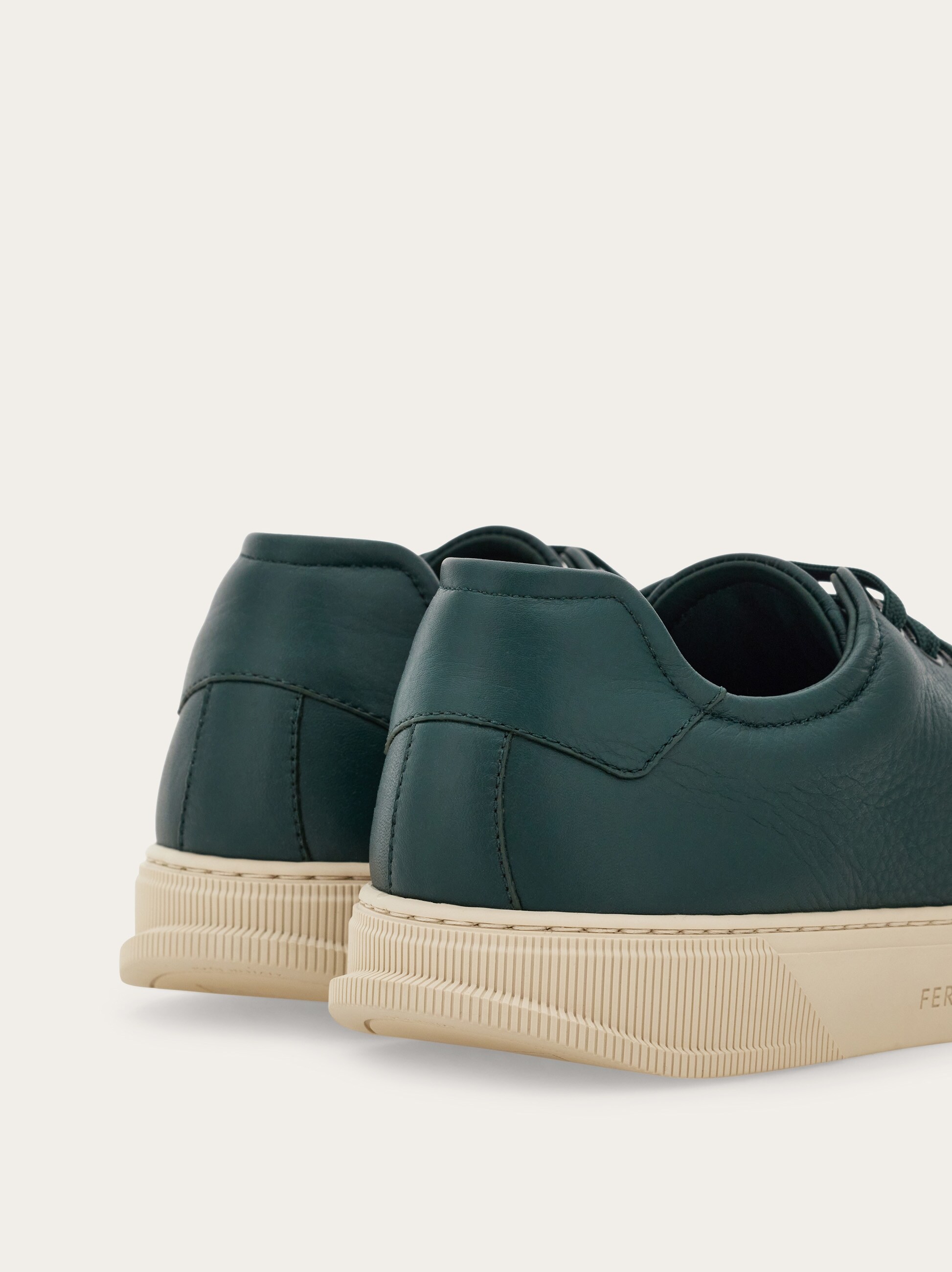 Elastic lace sneaker - Men | Ferragamo