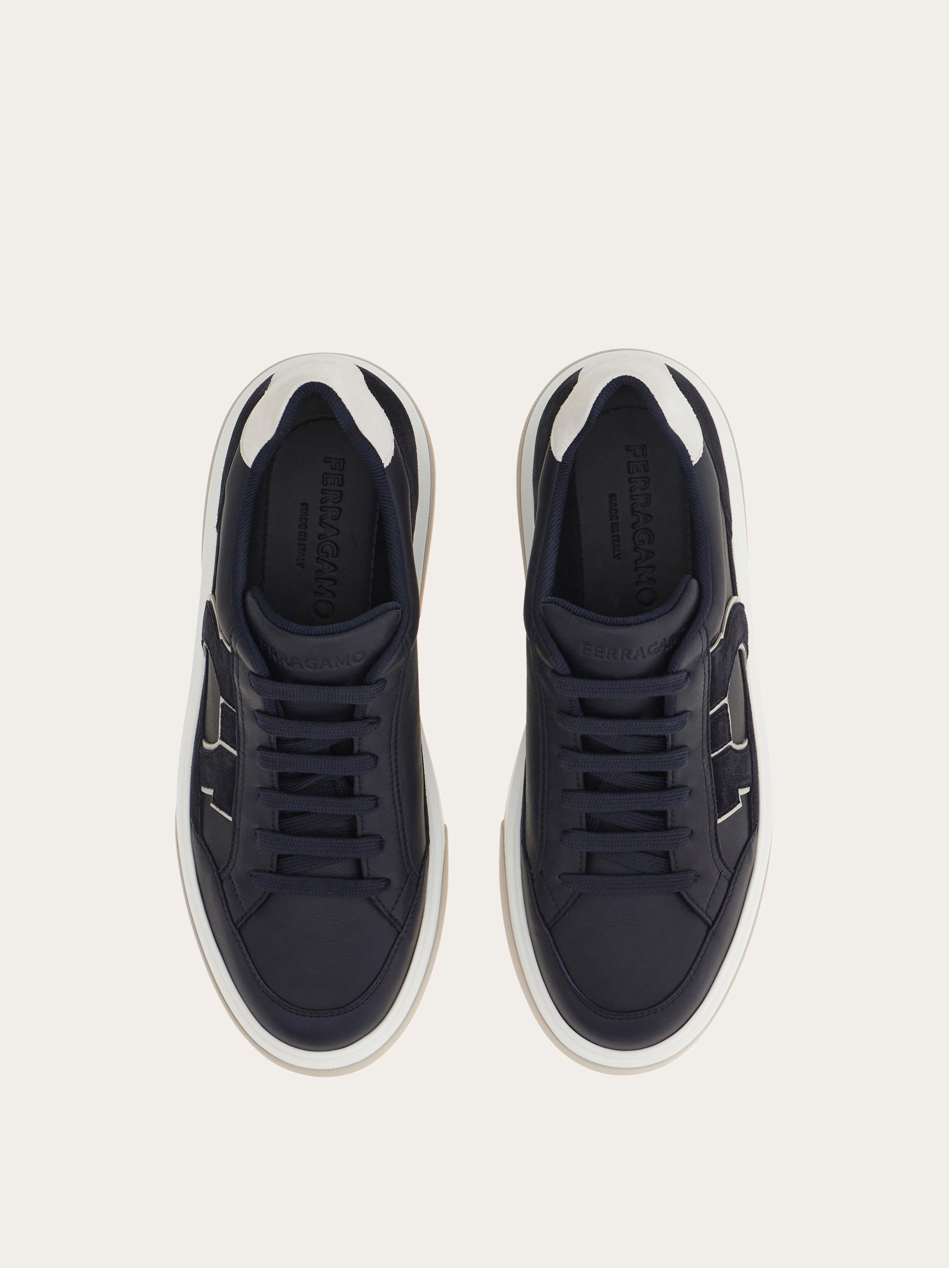 【送料&関税込】Ferragamo gancini Low-top Sneakers Gancini low-top sneaker - Men | Ferragamo