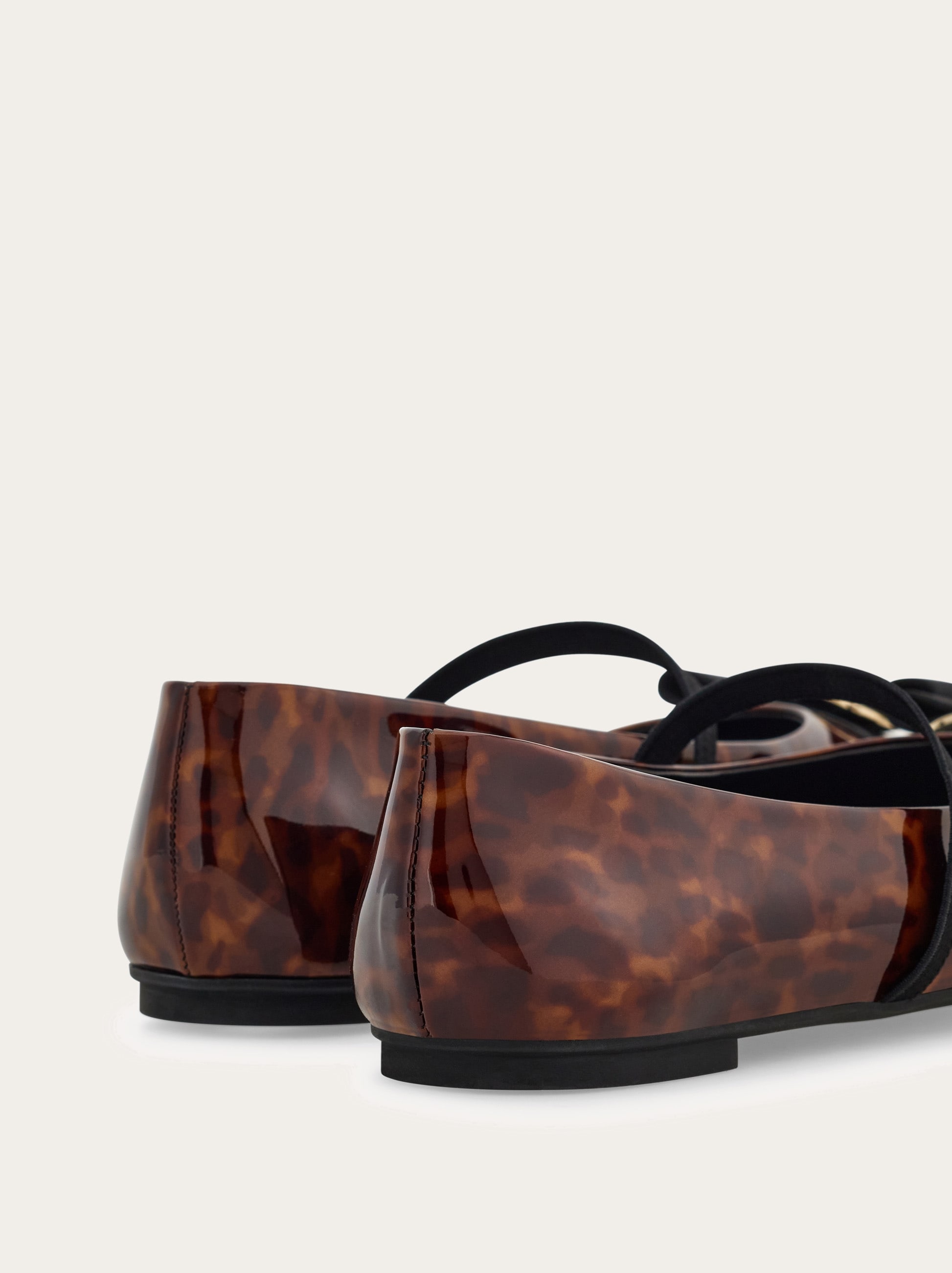 サンダル・ミュール Ferragamo Ballet Flat Varina New Vara plate bicolor ballet flat - Women | Ferragamo