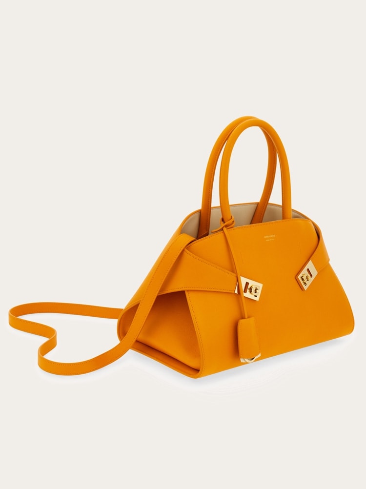 Hug Handtasche (M) Gallery image 7