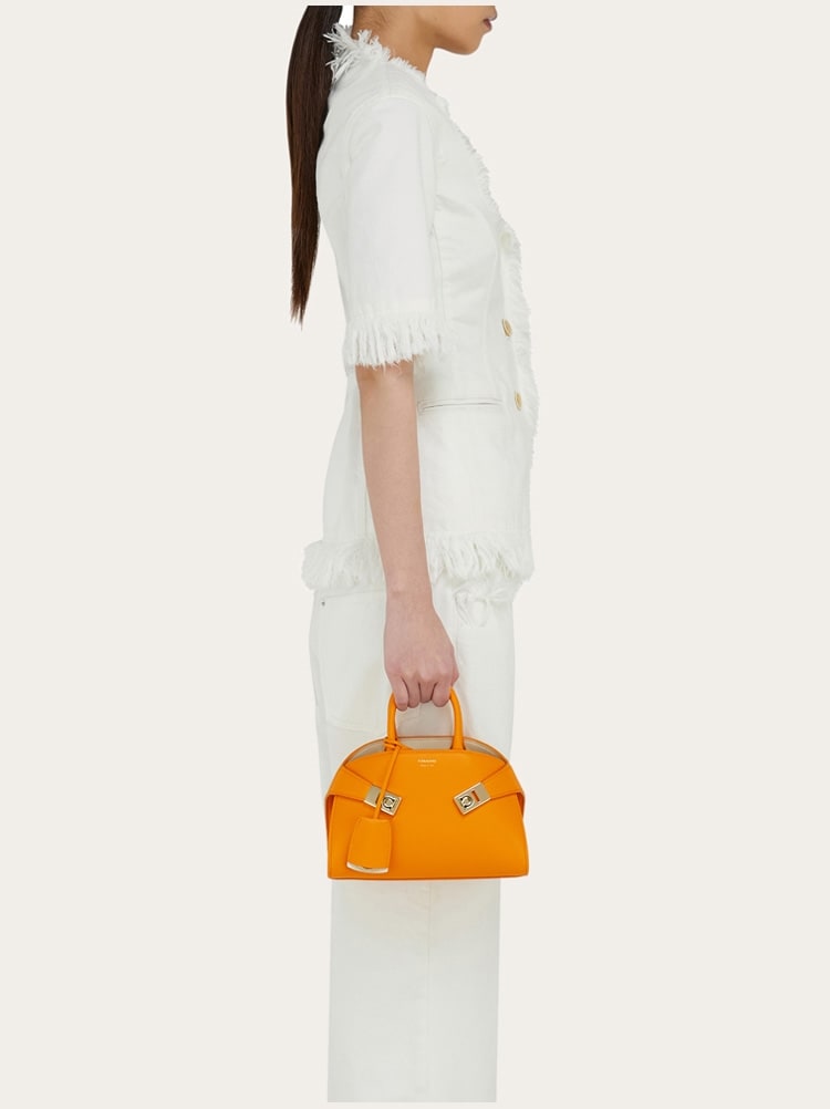 Hug handbag (XS) Gallery image 2