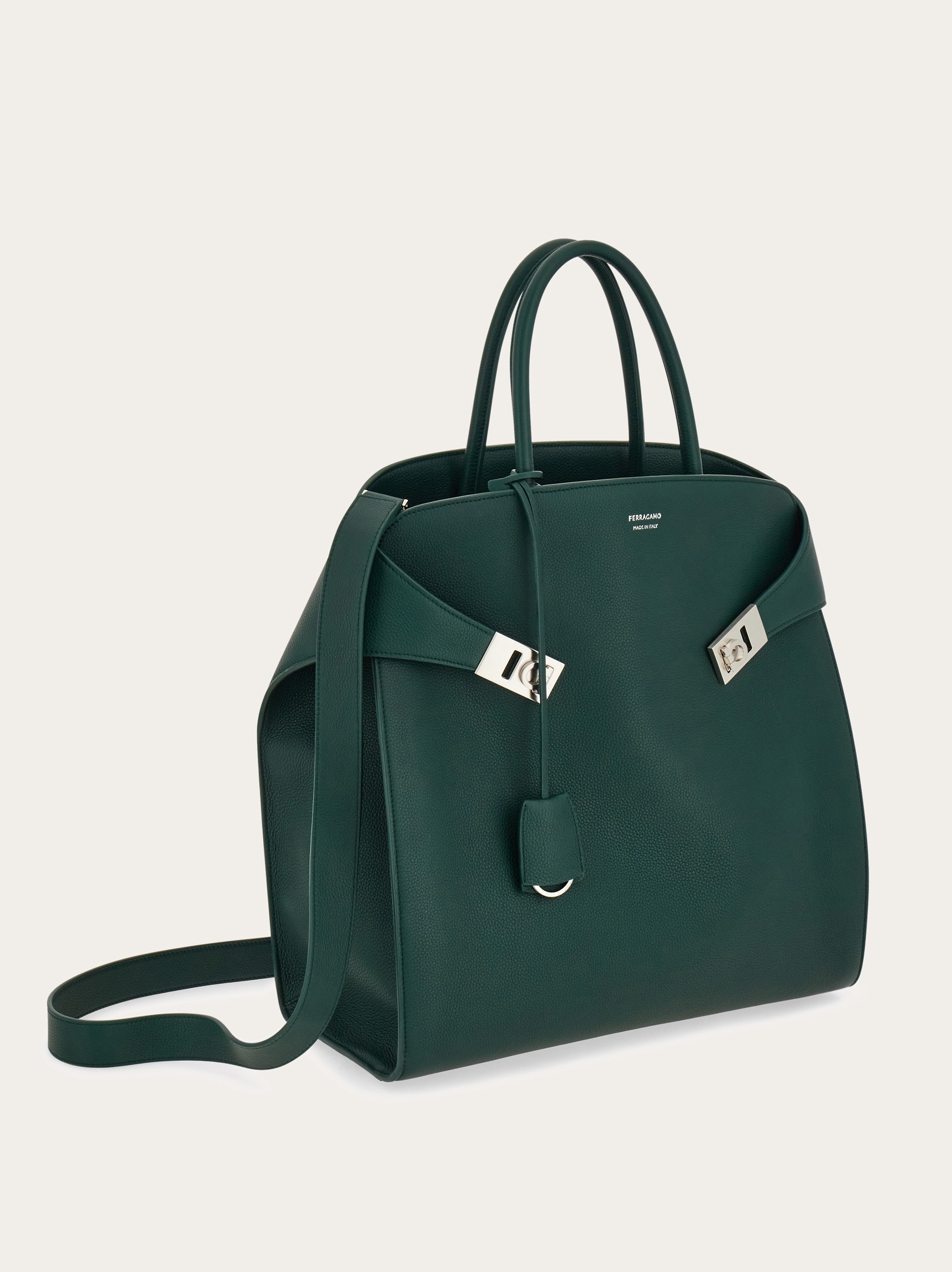 ☆人気【FERRAGAMO】☆ハグトップ ハンドル トートバッグ☆ Hug トートバッグ - メンズ | Ferragamo