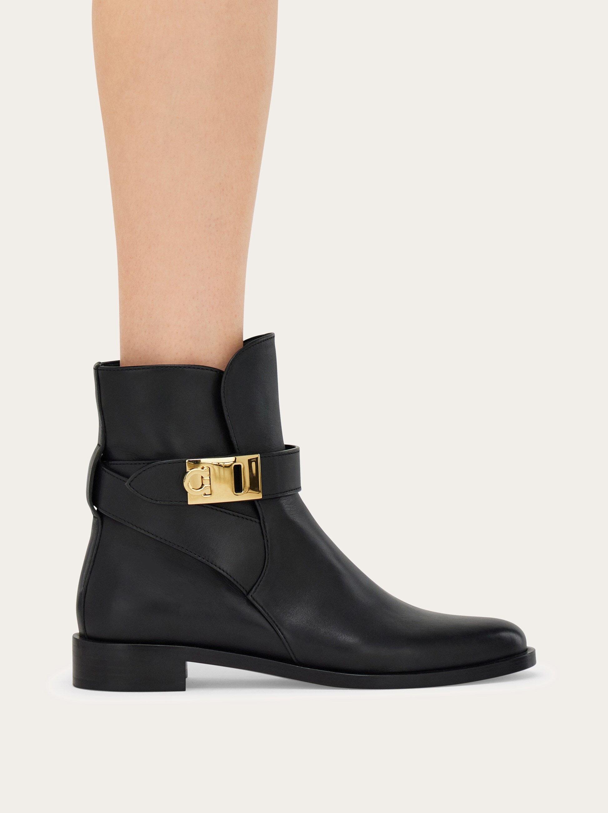 Hug buckle ankle boot - Women | Ferragamo