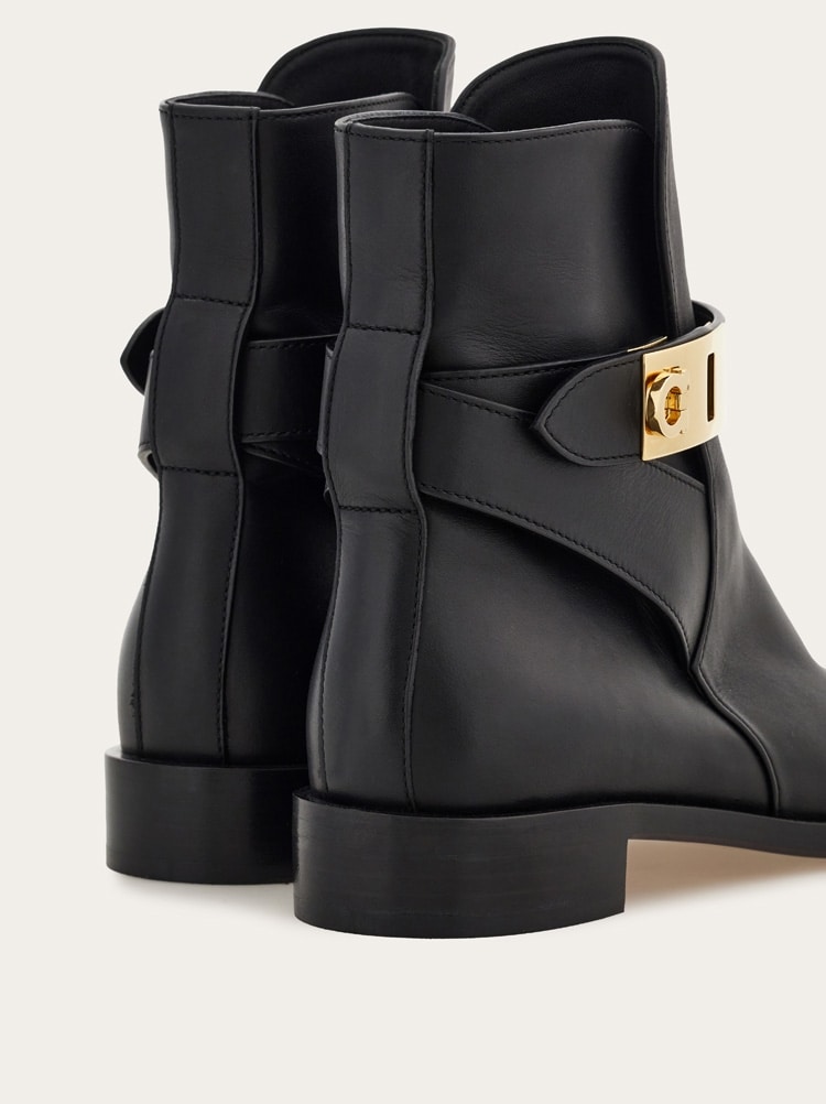 Hug buckle ankle boot Gallery image 7