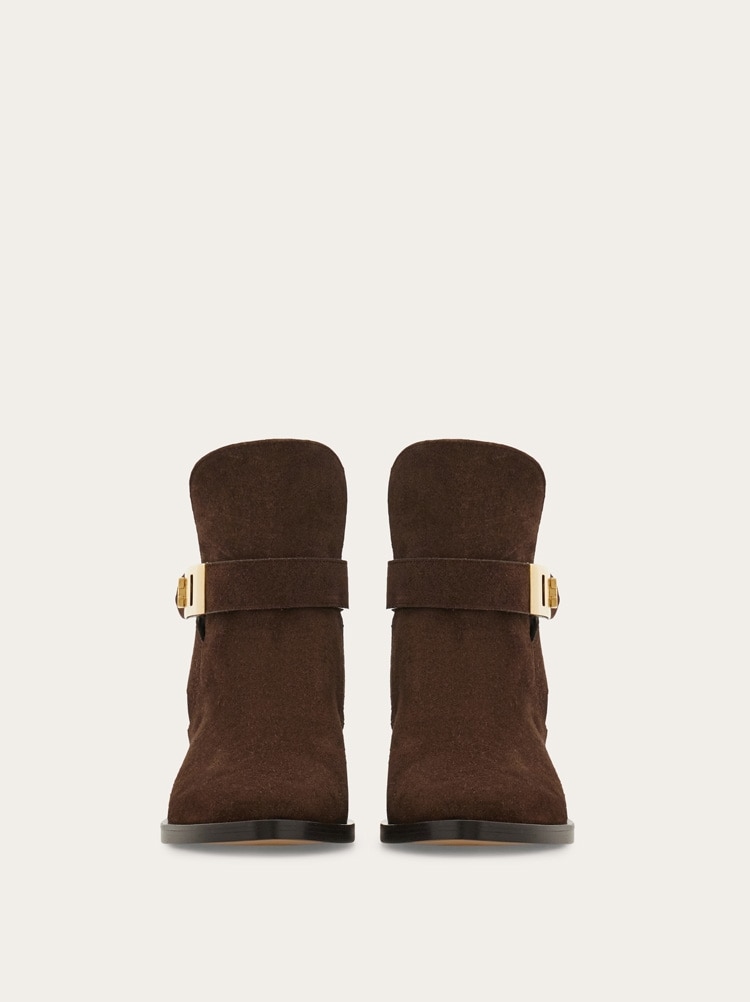 Hug buckle ankle boot Gallery image 3