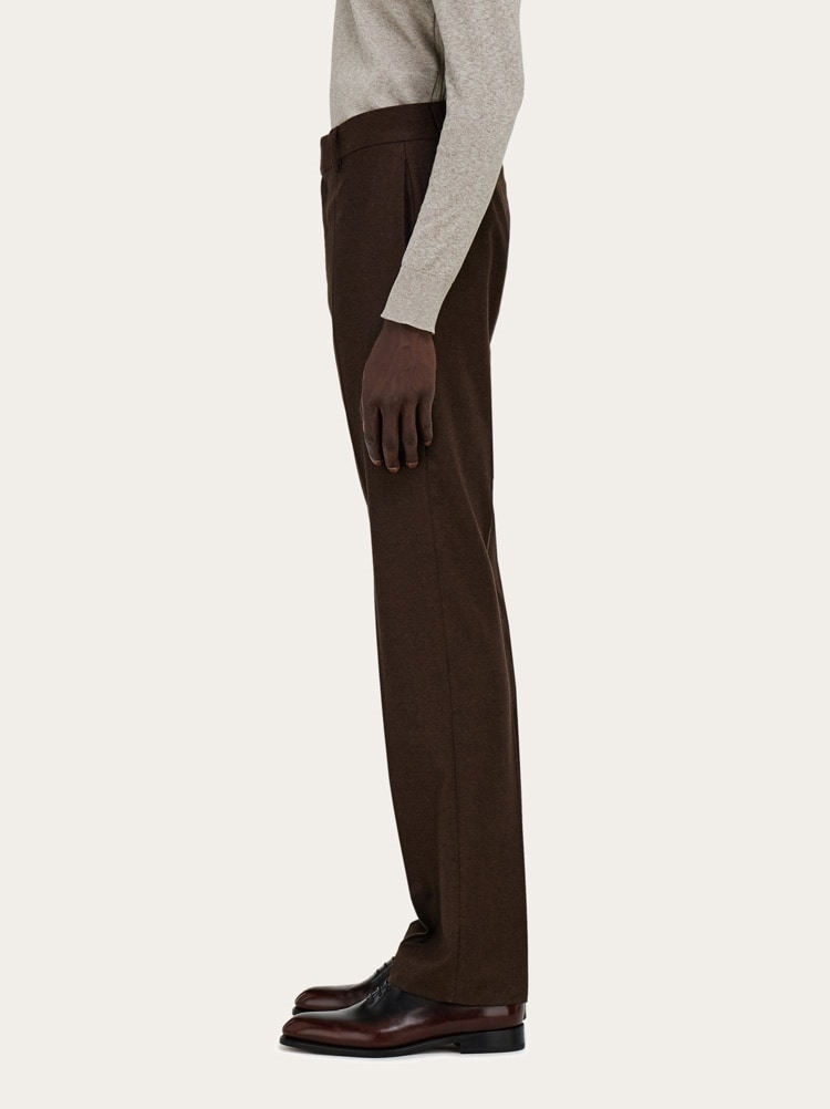 Pantalon haute couture Gallery image 3