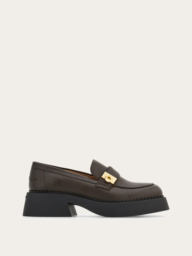 Hug buckle chunky loafer Gallery image 1