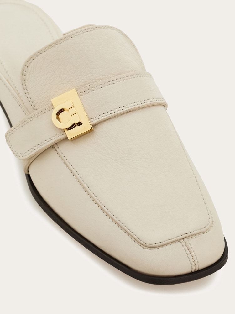 Hug buckle mule Gallery image 6