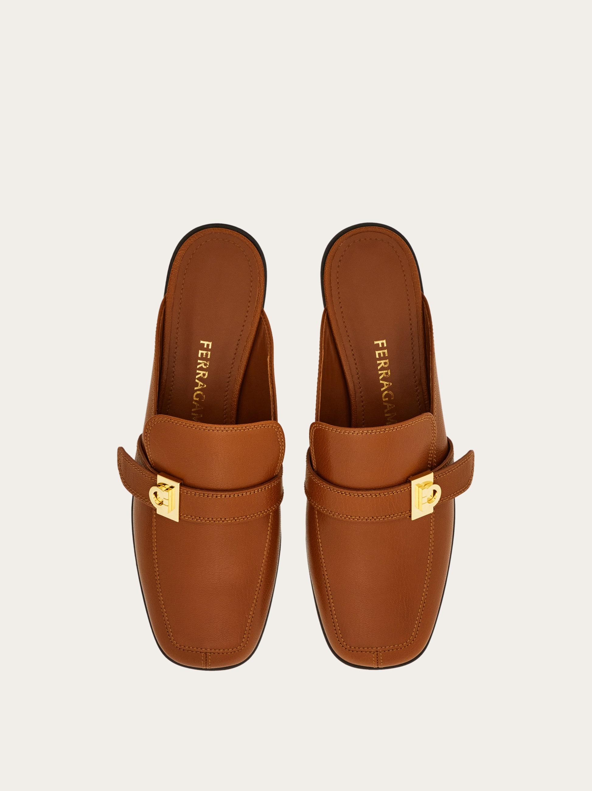 Hug buckle loafer mule - Women | Ferragamo