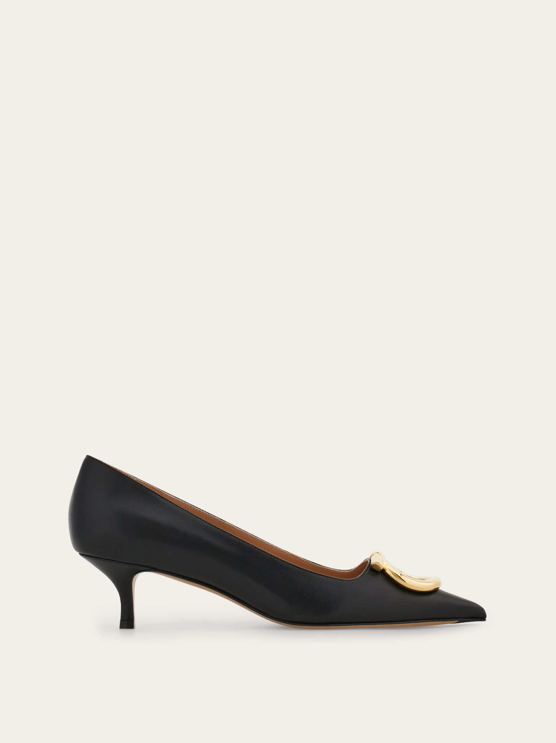 【美品】Ferragamo ヴァラ ネイビー アンクルストラップ パンプス 美品】Ferragamo ヴァラ ネイビー アンクルストラップ パンプス