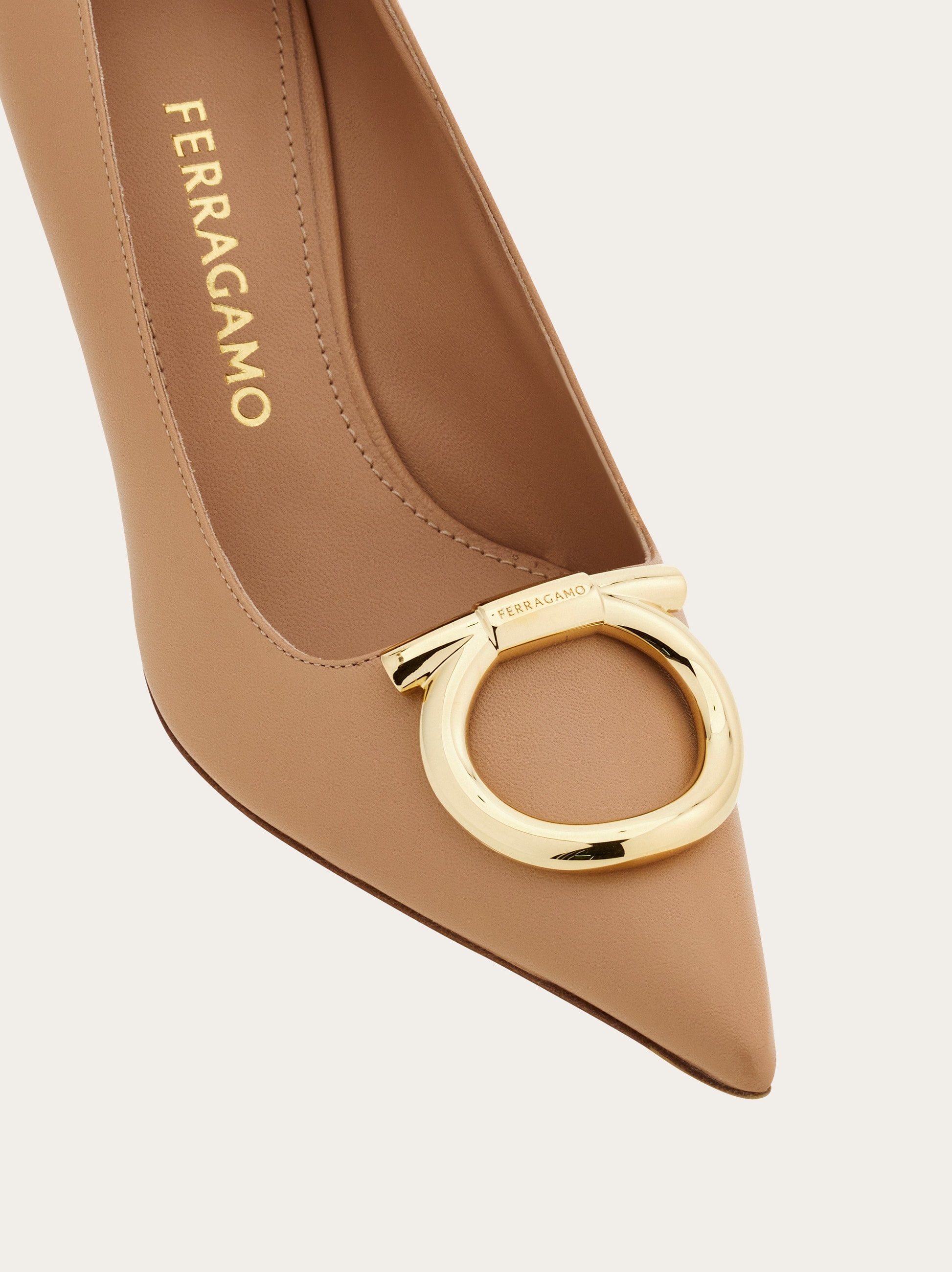 Maxi Gancini pump - Women | Ferragamo