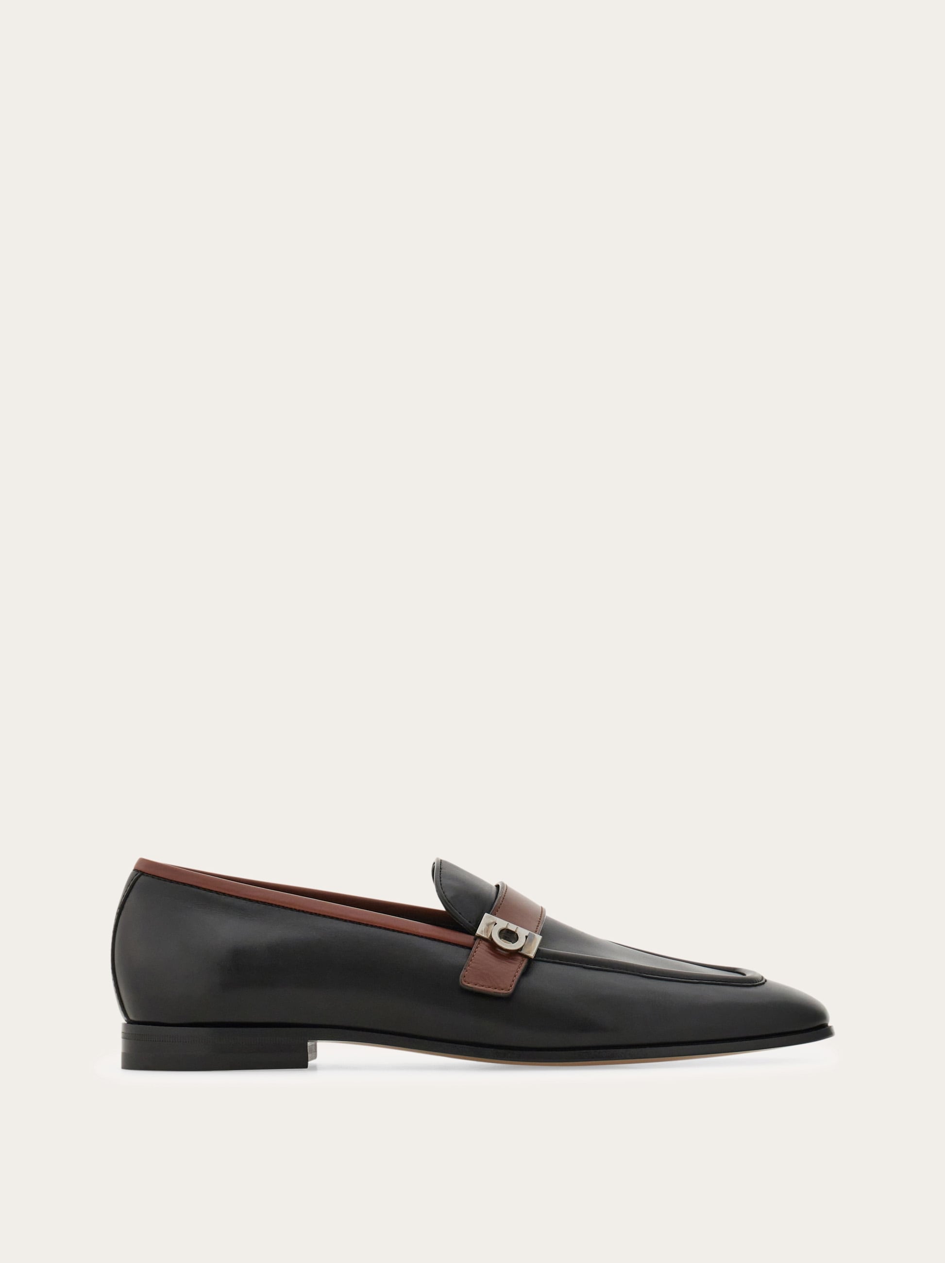 Gancini Hug loafer - Men | Ferragamo