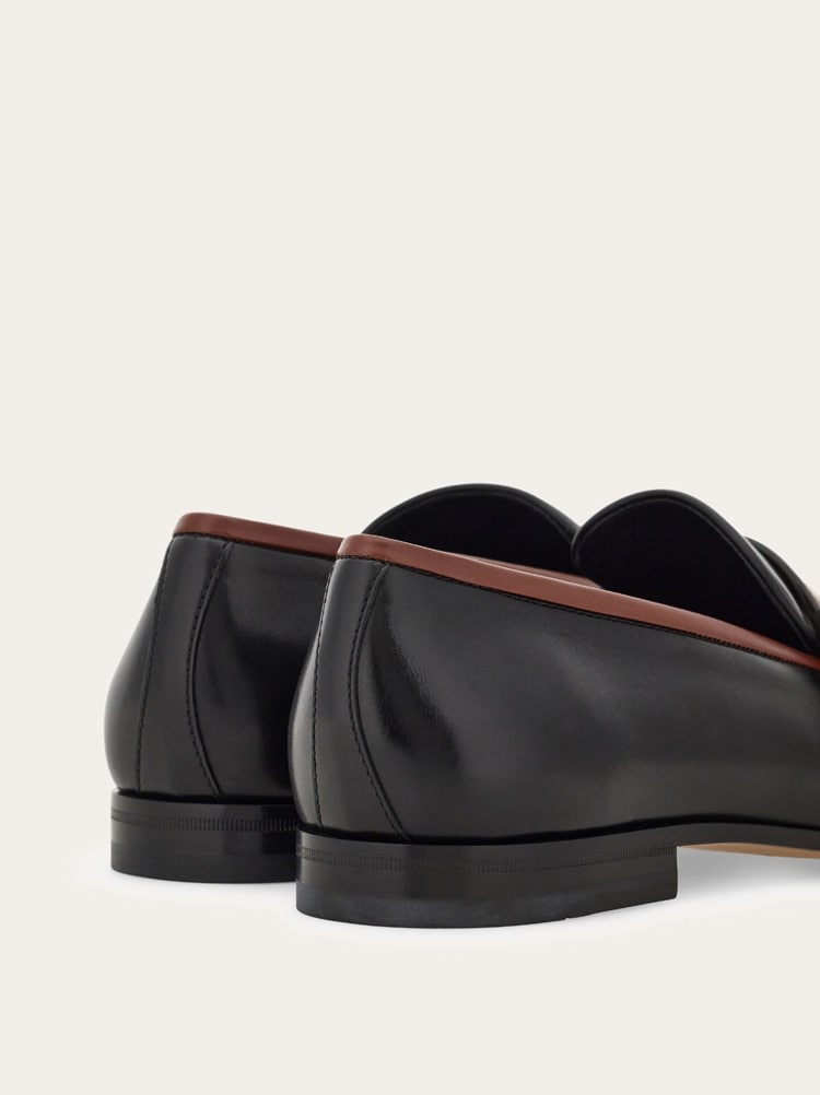 Gancini Hug loafer Gallery image 5