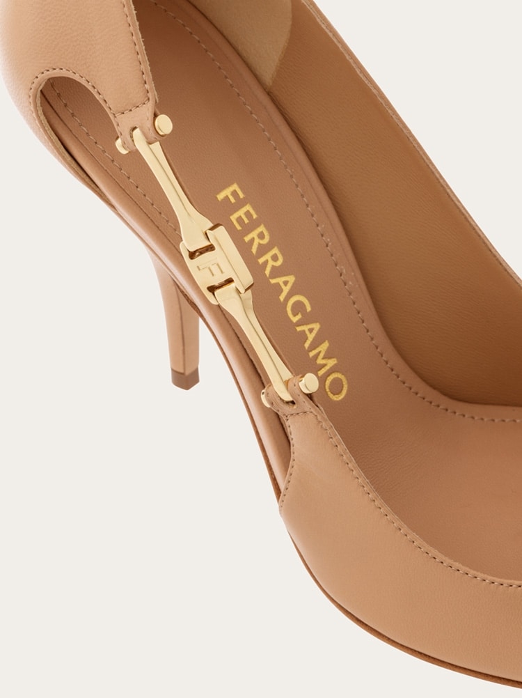 F buckle pump Gallery image 5