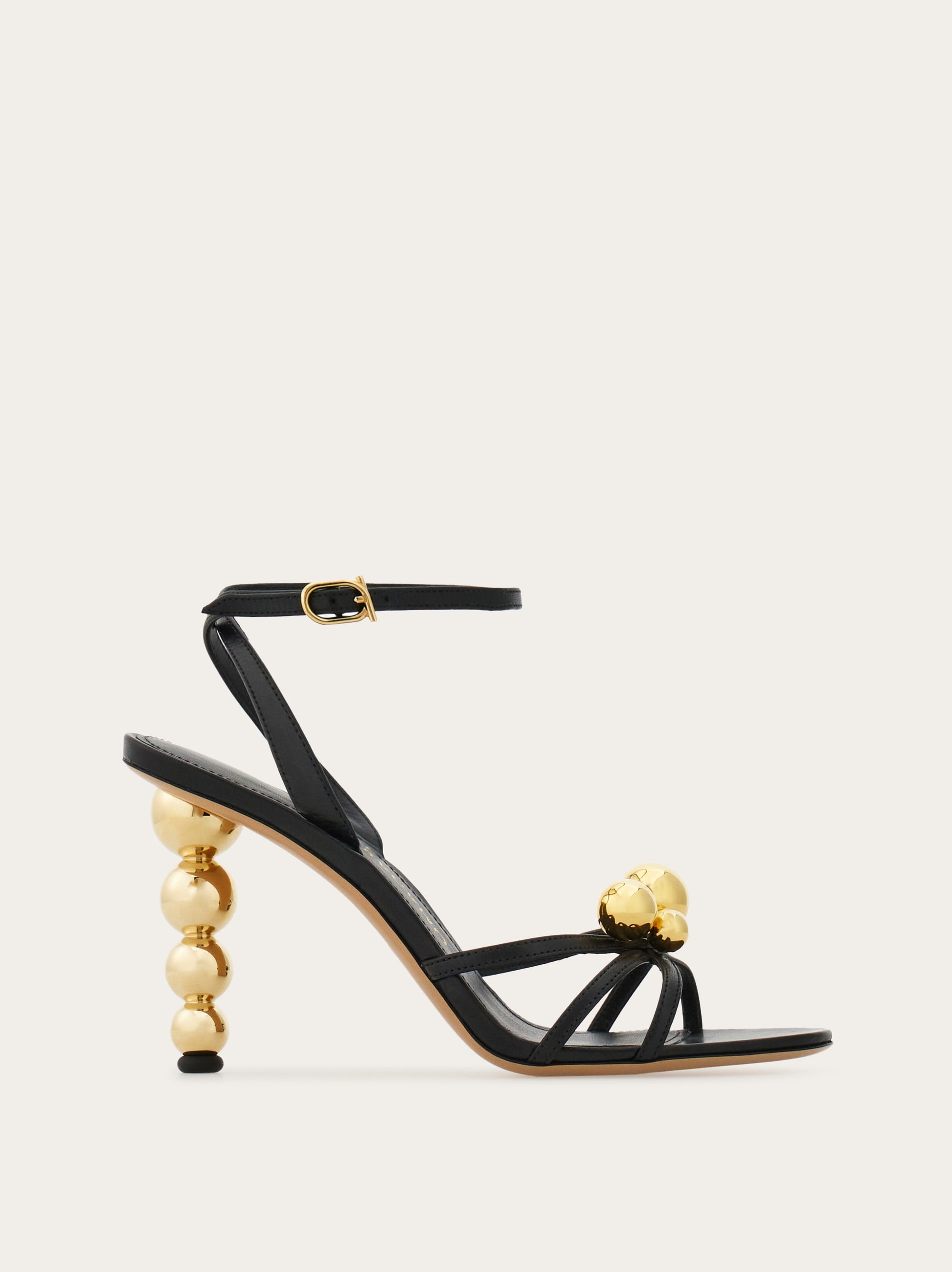 [Salvatore Ferragamo]ミュールボールヒール フェラガモのウィメンズシューズ、メタリックな“ボールヒール”の