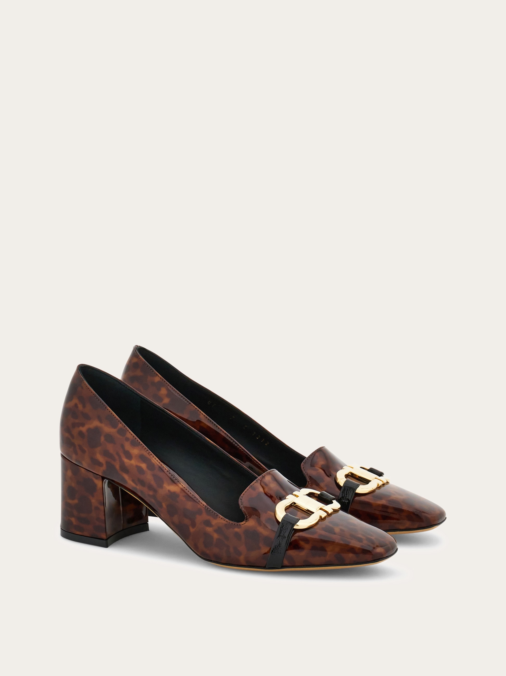 【送料&関税込】Ferragamo Leather Pumps With Logo SALVATORE FERRAGAMO Carla 70 Vara Bow Pump Black Leather