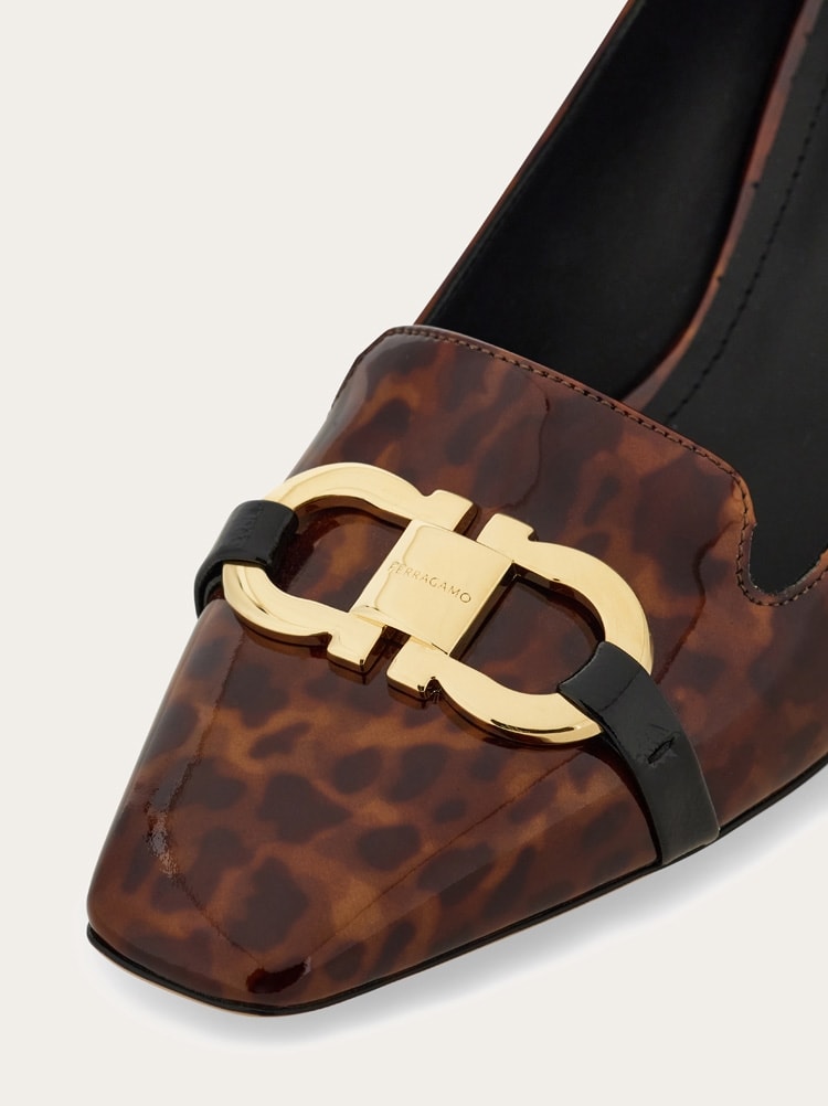 Gancini ornament pump Gallery image 6