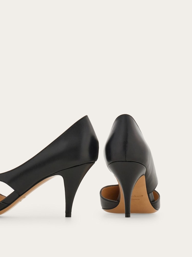 Zapatos de salón detalle Gancini Gallery image 6