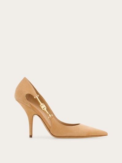 パンプス FERRAGAMO FW25 Ferragamo With Heel (785221 01K512003) Fall-Winter 2025 Show | Ferragamo US
