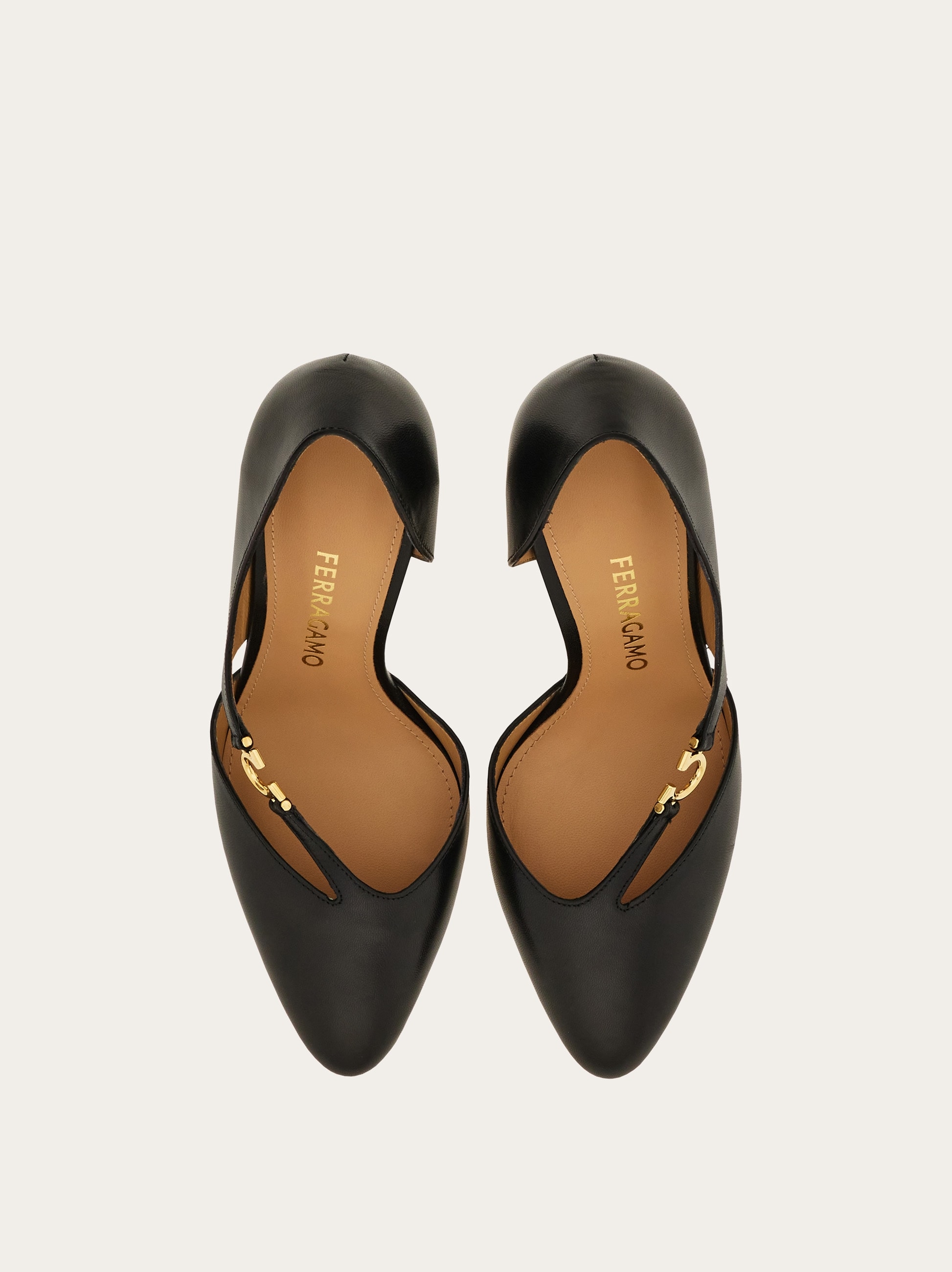 Décolleté con dettaglio Gancini - Donna | Ferragamo