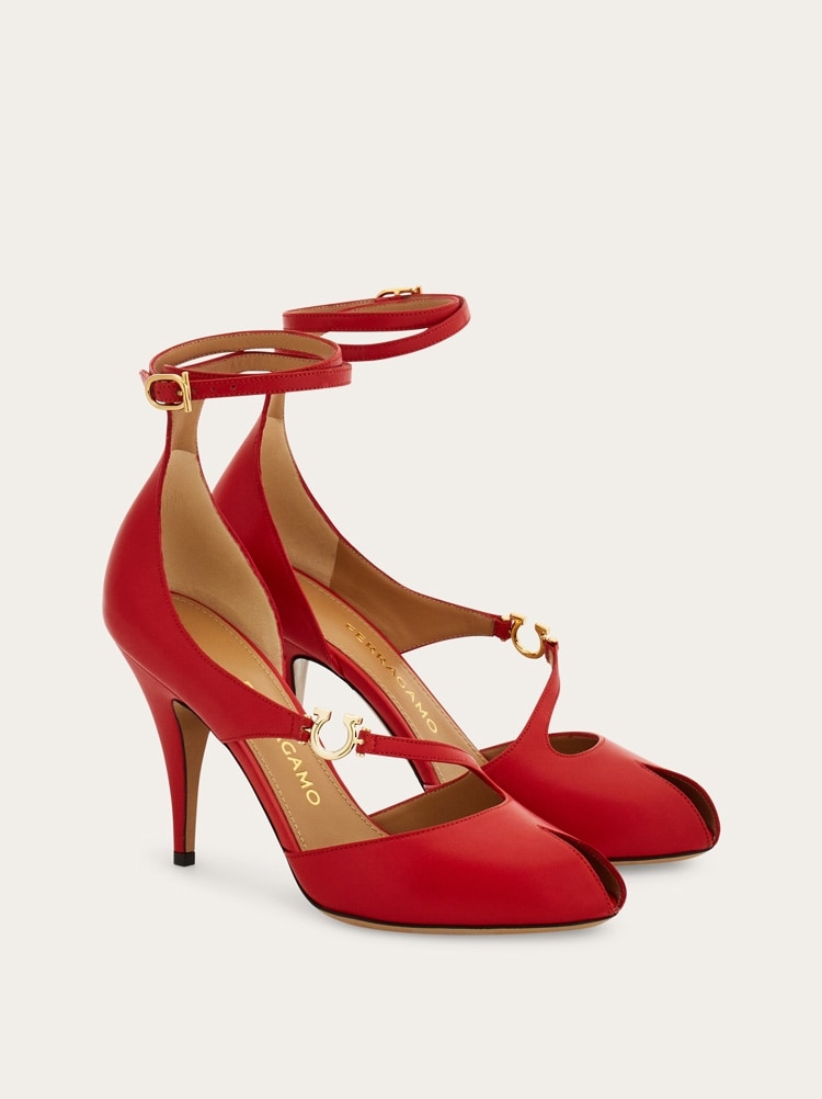 Peep toe con detalle Gancini Gallery image 2