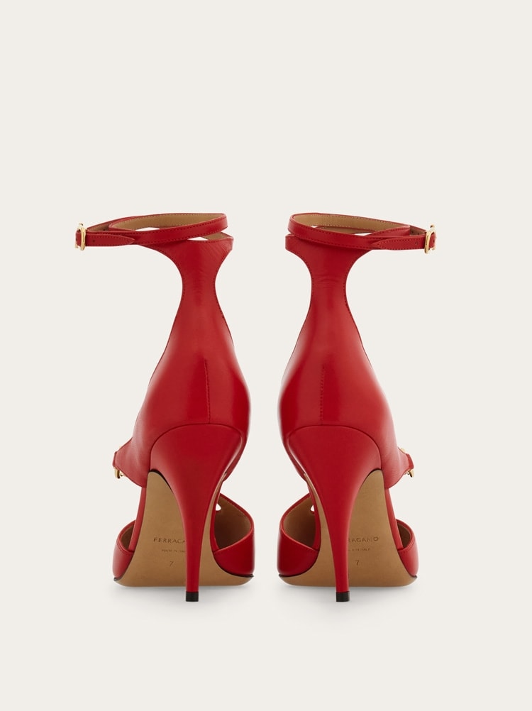 Peep toe con detalle Gancini Gallery image 5