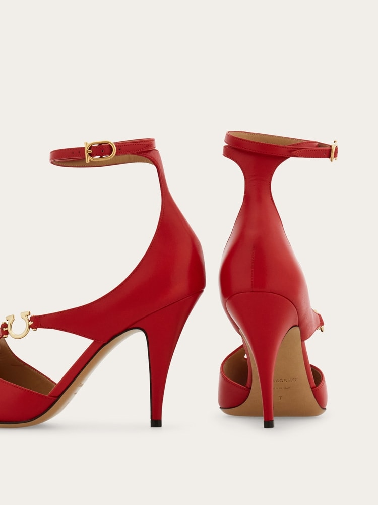 Peep toe con detalle Gancini Gallery image 7