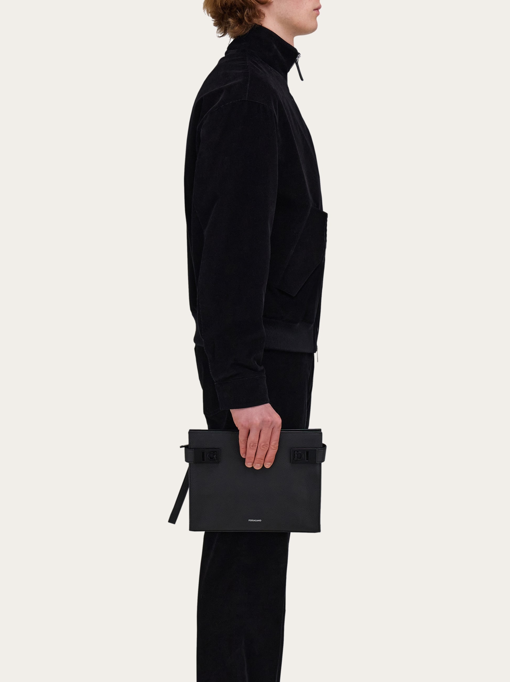 Hug クラッチバッグ - メンズ | Ferragamo