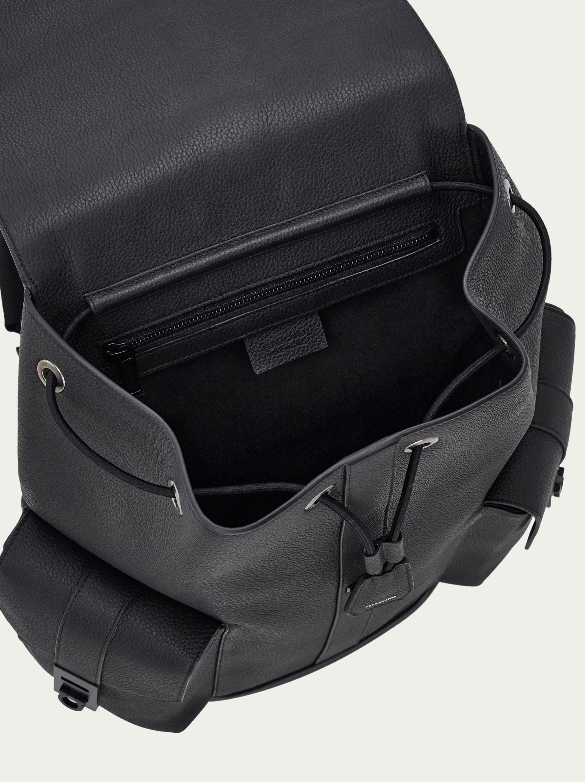 Salvatore Ferragamo ブラック リュック Black Leather backpack FERRAGAMO - Vitkac AS