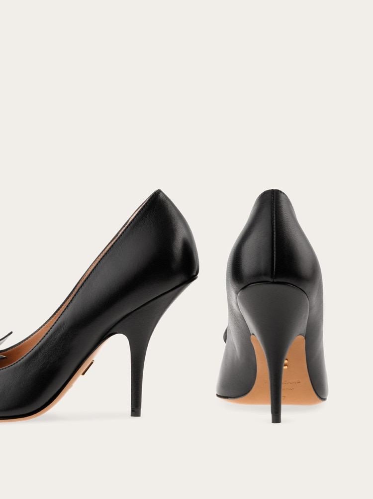 Soft bow pump Gallery image 6