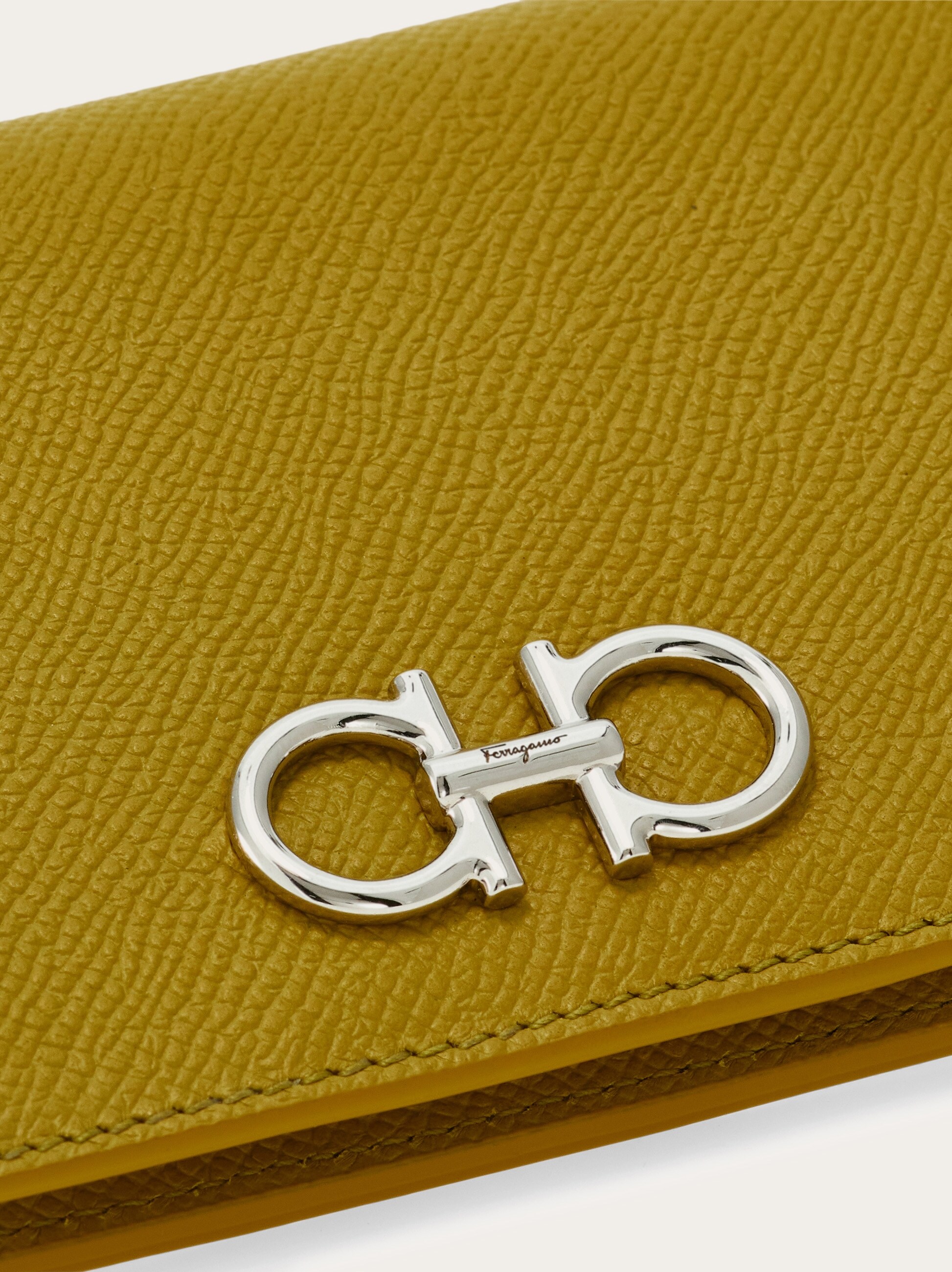 Gancini compact wallet - Women | Ferragamo